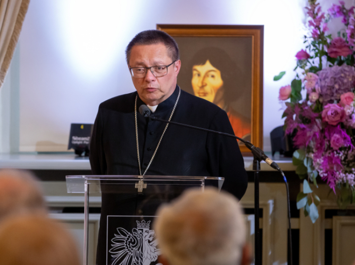 Kardynał Ryś dla PAP: także w nienormalnych czasach można prowadzić rozmowy o pojednaniu