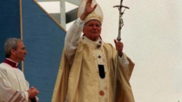 Papież Jan Paweł II we Włocławku. 1991 r. Fot. PAP/J. Mazur