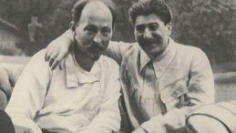 Dzierżyński ze Stalinem. Źródło: Wikipedia Commons