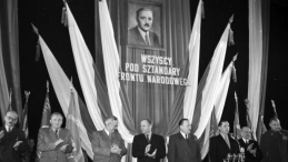 Wiec wyborczy kandydata na posła do Sejmu prezydenta Bolesława Bieruta. Warszawa,  Hala Mirowska. 10.1952. Fot. PAP/J. Baranowski