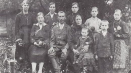 Rodzina Jasionczaków z Woli Ostrowieckiej zamordowana przez UPA w sierpniu 1943 r. Źródło: IPN