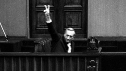 Sejm udzielił wotum zaufania rządowi Tadeusza Mazowieckiego. Warszawa 12.09.1989. Fot. PAP/G. Rogiński