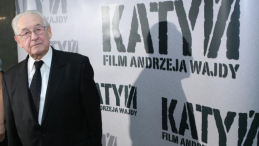 Andrzej Wajda podczas premiery filmu "Katyń" 2007 r. Fot. PAP/R. Pietruszka