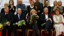 Laureaci Splendorów - od lewej: Andrzej Zaorski, Henryk Rozen, Ewa Wiśniewska, Andrzej Ferenc, Ludmiła Łączyńska. Fot. PAP/T. Gzell 