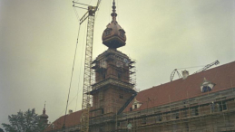 Zakończenie odbudowy bryły Zamku Królewskiego. 1974 r. Fot. PAP/W. Ochnio