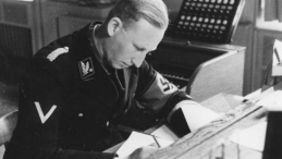 Szef Głównego Urzędu Bezpieczeństwa Rzeszy (RSHA) Reinhard Heydrich. Fot. Bundesarchiv. Źródło: Wikimedia Commons