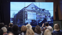 Prezentacja multimedialna podczas publicznej inauguracji projektu "Nomus. Nowe Muzeum Sztuki" w Gdańsku. Fot. PAP/A. Warżawa