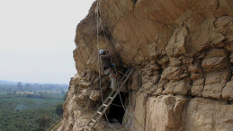 Naukowcy w czasie poszukiwań i dokumentacji inskrypcji hieroglificznych w Gebelein. Źródło: Gebelein Archaeological Project