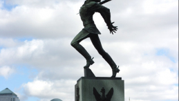 Pomnik Katyński. Źródło: Wikimedia Commons
