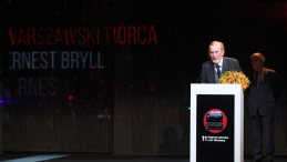 Ernest Bryll podczas gali 11. edycji Nagrody Literackiej m.st. Warszawy. Fot. PAP/J. Turczyk