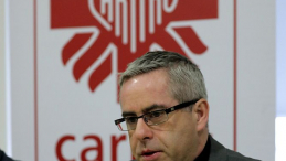 Dyrektor Caritas Polska ks. Marcin Iżycki. Fot. PAP/T. Gzell  
