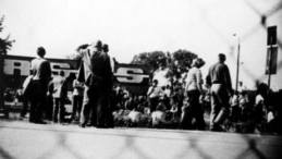 Czerwiec 1976 - strajk w ZM „Ursus”. Źródło: IPN