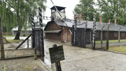 Oświęcim,15.07.2017. Były niemiecki obóz zagłady KL Auschwitz. PAP/J. Bednarczyk