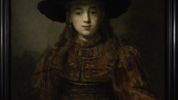 Dziewczyna w ramie obrazu - wystawa "36 x Rembrandt" 
