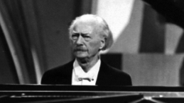 Ignacy Jan Paderewski, pianista. Fot. PAP/CAF - reprodukcja