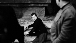 Reżyser Wojciech Has w czasie produkcji filmu „Rękopis znaleziony w Saragossie”. 03.1964. Fot. PAP/CAF/E. Wołoszczuk