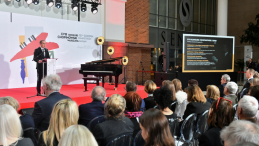 yrektor Narodowego Instytutu Fryderyka Chopina dr Artur Szklener (C-L) podczas konferencji prasowej XVIII Międzynarodowego Konkursu Pianistycznego im. Fryderyka Chopina. Fot. PAP/A. Lange
