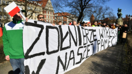 Uczestnicy Marszu Żołnierzy Wyklętych. Gdańsk, 27.02.2022. Fot. PAP/A. Warżawa