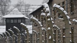 Były niemiecki obóz koncentracyjny Auschwitz. Fot. PAP/J. Bednarczyk
