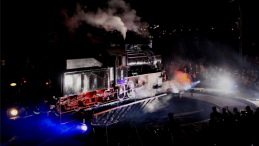 Parowóz TR5-65 podczas widowiska „Światło Para i Dźwięk”. Wolsztyn, 2009 r. Fot. PAP/L. Muszyński