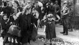 Warszawa, 16 05 1943 r. Ostateczny koniec Powstania w getcie (16 kwietnia–16 maja 1943) i zakończenie akcji likwidacji getta oraz eksterminacja zdecydowanej większości jego mieszkańców. Fot. PAP-Reprodukcja