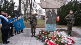 Uroczystość oddania hołdu powstańcom wielkopolskim w 103. rocznicę zdobycia lotniska Ławica. Poznań, 06.01.2022. Fot. PAP/J. Kaczmarczyk