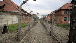 Teren byłego niemieckiego obozu koncentracyjnego Auschwitz. Fot. PAP/Ł. Gągulski