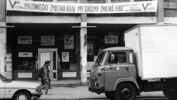 Wybory samorządowe 1990 (na zdjęciu kampania w Łodzi), fot. PAP/A. Zbraniecki