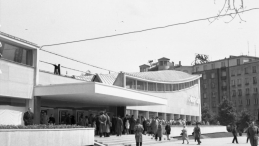 Otwarcie sklepu SuperSam przy ul. Puławskiej. Warszawa, 1962 r. Fot. PAP/M. Szyperko