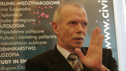 Profesor Edmund Wnuk-Lipiński. Fot. PAP/B. Zborowski