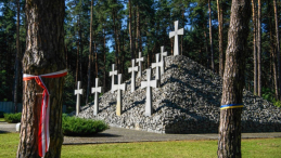 Polski Cmentarz Wojenny w Kijowie-Bykowni. Fot. PAP/V. Musiienko