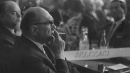 Prezes Związku Literatów Polskich, pisarz Jarosław Iwaszkiewicz w 1967 r. Fot. PAP/CAF/Danuta Rago 