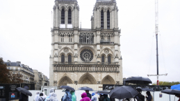 Katedra Notre Dame w Paryżu. PAP/EPA/Teresa Suarez