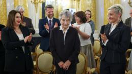 Prof. Irena Oborska na zakończeniu obchodów 50-lecia odbudowy Zamku Królewskiego w Warszawie, fot. PAP/A. Zawada