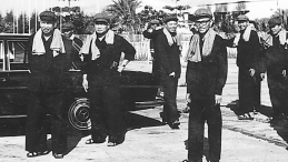 Przywódcy Czerwonych Khmerów (L - P): Pol Pot, Noun Chea, Leng Sary, Son Sen i ich zwolennicy w 1975 r. PAP/EPA/Heng Sinith
