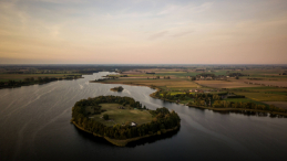 Ostrów Lednicki, Jezioro Lednica PAP/Archiwum Kalbar