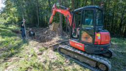 Wieś Puźniki w obwodzie tarnopolskim na zachodzie Ukrainy. Fot. PAP/Vladyslav Musiienko