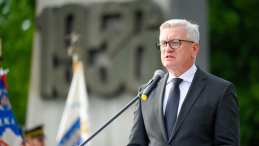 Poznań, 28.06.2022 r. Prezydent miasta Jacek Jaśkowiak na obchodach 66. rocznicy Poznańskiego Czerwca. Fot. PAP/Jakub Kaczmarczyk