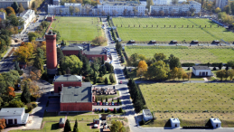 Warszawa, Filtry Lindleya od strony ulicy Raszyńskiej. Fot. PAP/Paweł Brzeziński