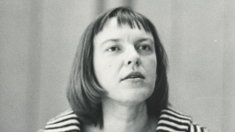 Ingeborg Bachmann (1960). Fot. Fritz Peyer, CC BY-SA 4.0 <https://creativecommons.org/licenses/by-sa/4.0>, via Wikimedia Commons