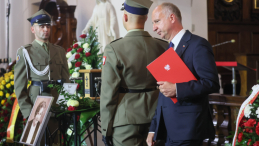 Sekretarz stanu w Kancelarii Prezydenta RP Wojciech Kolarski na uroczystościach pogrzebowych Wandy Traczyk-Stawskiej. Fot. PAP/Leszek Szymański