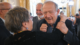 Warszawa, 23.09.2026. Redaktor naczelny "Gazety Wyborczej Adam Michnik" podczas uroczystych obchodów 50. rocznicy powstania Komitetu Obrony Robotników na Zamku Królewskim w Warszawie. Fot. PAP/Marcin Obara