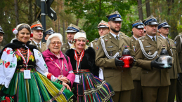 Ponary, Litwa, 24.09.2026. Obchody upamiętniające Ofiary Zbrodni Ponarskiej w Wilnie i na Wileńszczyźnie. Prezes Stowarzyszenia Rodzina Ponarska Maria Wieloch na uroczystościach przy Polskiej Kwaterze Ponarskiej. Fot. PAP/Przemysław Piątkowski