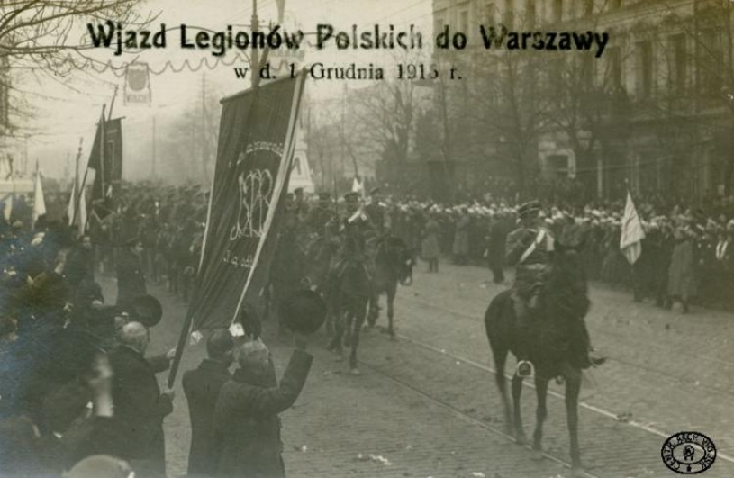 Wjazd Legionów Polskich do Warszawy. Źródło: CAW