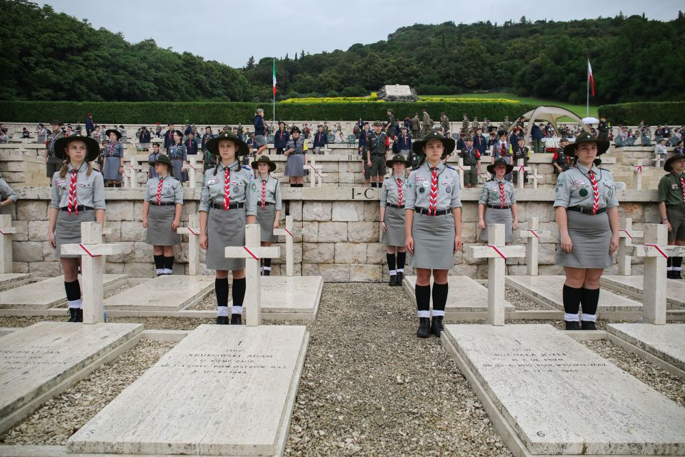 Uroczystości na Polskim Cmentarzu Wojennym pod Monte Cassino. 18.05.2024. Fot. PAP/A. Zawada