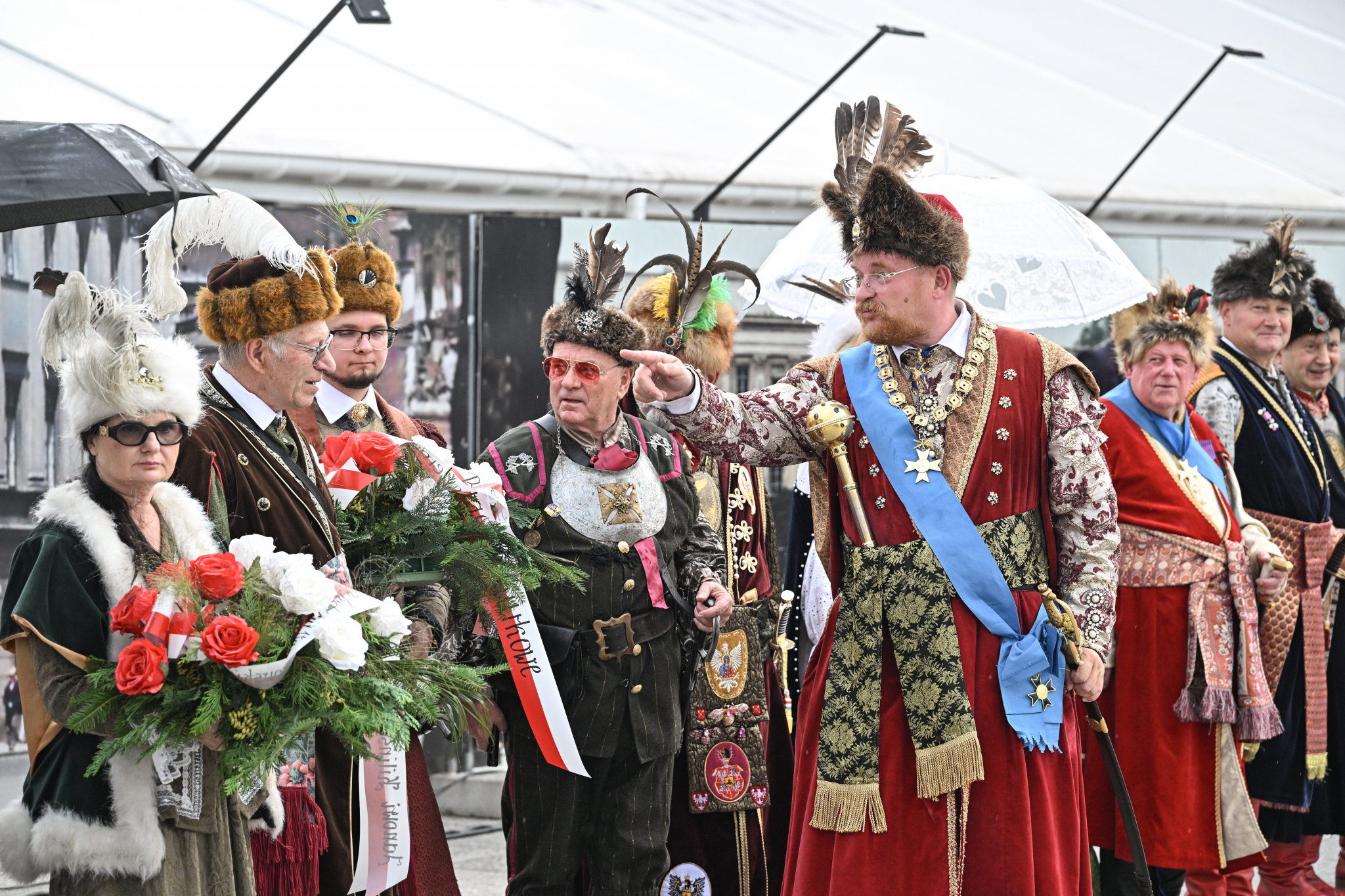 Bractwa kurkowe podczas uroczystości z okazji Tysiąclecia Koronacji Pierwszych Królów Polski. Fot. PAP/Radek Pietruszka