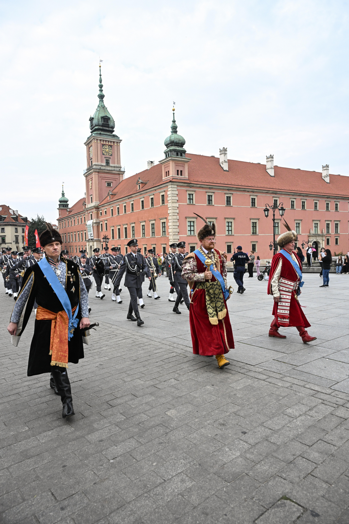 Bractwa kurkowe podczas uroczystości z okazji Tysiąclecia Koronacji Pierwszych Królów Polski. Fot. PAP/Radek Pietruszka