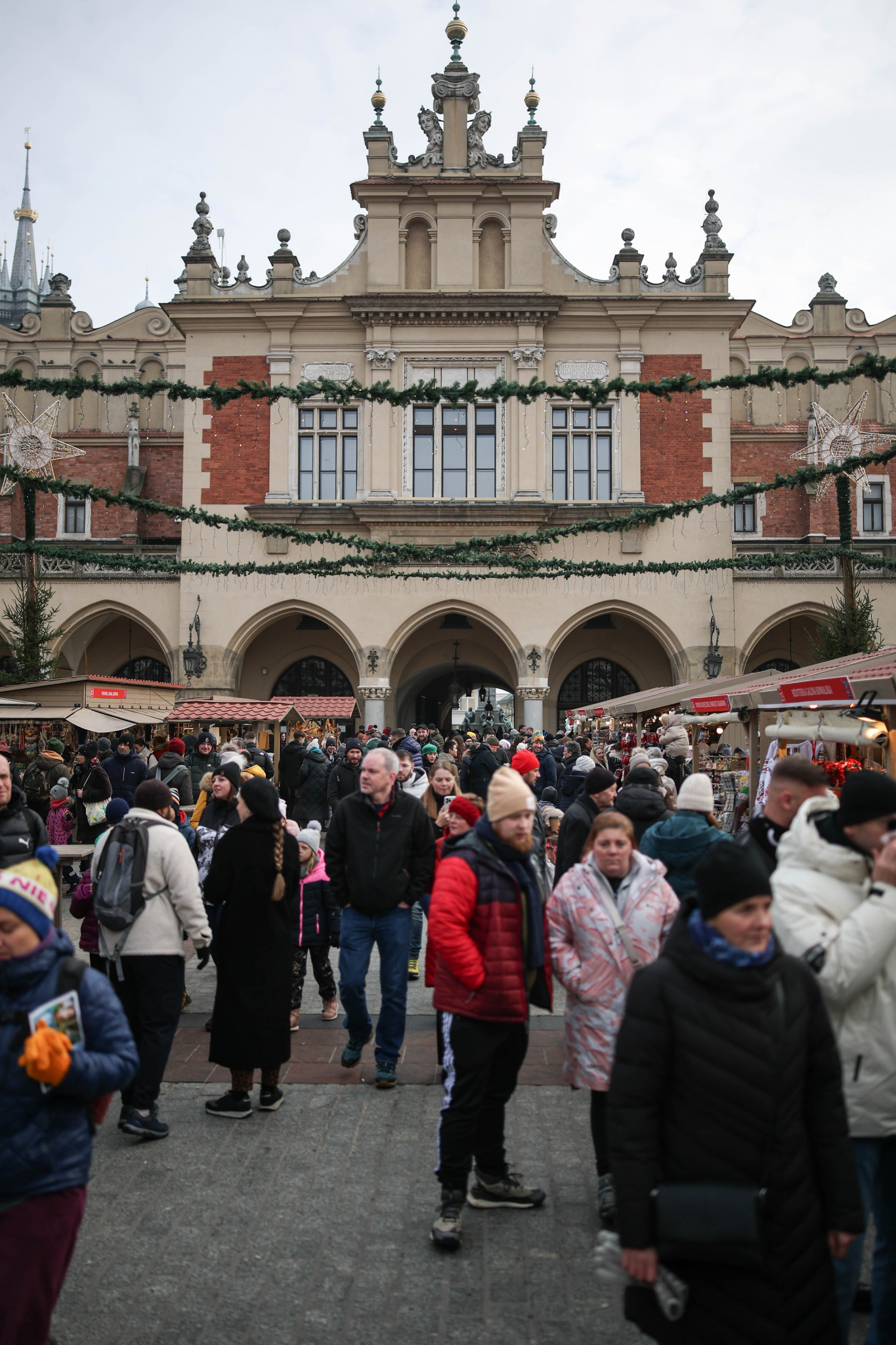 Jarmark bożonarodzeniowy w Krakowie. Fot. PAP/Łukasz Gągulski