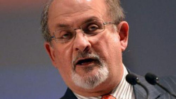 Salman Rushdie. Fot. PAP/EPA