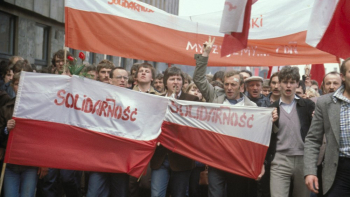 Stan wojenny - niezależny pochód-demonstracja zorganizowany przez Solidarność. Gdańsk 01.05.1982. Fot. PAP/L. J. Pękalski 